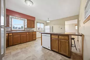 316 5th St N, Wahpeton,  58075 - Photo 9