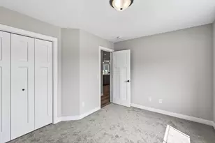 7222 Hawthorne Ct, North Branch, MN 55056 - Photo 13