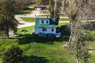 44467 Dakota Valley Dr, New Hartford, MN 55925 - Photo 11