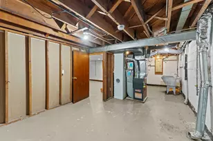 1740 California Ave E, Saint Paul, MN 55106 - Photo 25