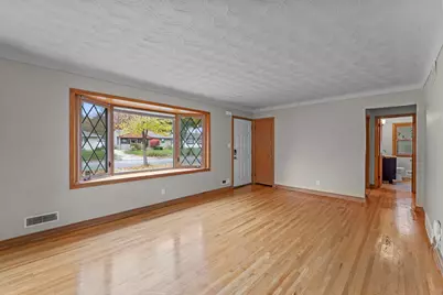 1740 California Avenue E, Saint Paul, MN 55106 - Photo 5