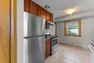 1740 California Ave E, Saint Paul, MN 55106 - Photo 15