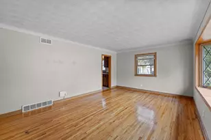 1740 California Ave E, Saint Paul, MN 55106 - Photo 3