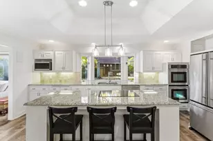 2648 Casco Point Rd, Wayzata, MN 55391 - Photo 15