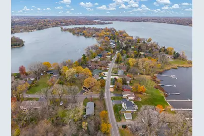 115 Peninsula Road, Medicine Lake, MN 55441 - Photo 5