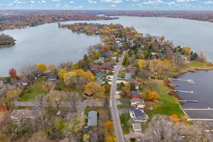 115 Peninsula Rd, Medicine Lake, MN 55441 - Photo 5