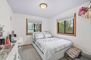 115 Peninsula Rd, Medicine Lake, MN 55441 - Photo 13