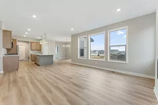 7427 Water St, Shakopee, MN 55379 - Photo 11