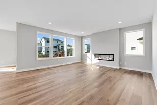 7660 Waverly Ave, Shakopee, MN 55379 - Photo 9