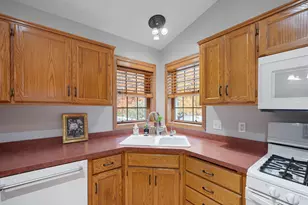 4419 Ladyslipper Ave N, Brooklyn Park, MN 55443 - Photo 7