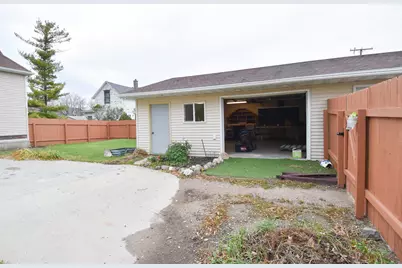 315 State Avenue SW, Red Lake Falls, MN 56750 - Photo 27