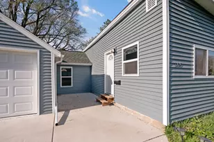 105 E Franklin St, Morristown, MN 55052 - Photo 25
