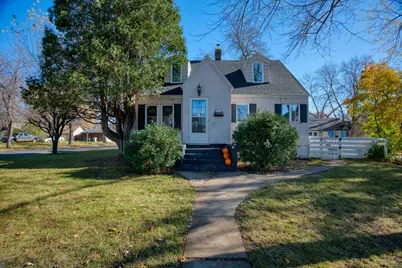 2802 2nd Avenue E, Hibbing, MN 55746 - Photo 1