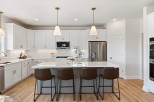 2015 Lusitano St, Shakopee, MN 55379 - Photo 19