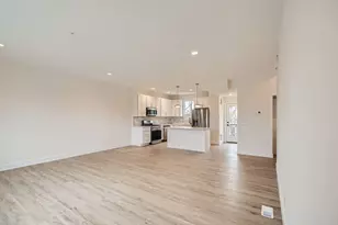 1995 11th Ave E, Maplewood, MN 55119 - Photo 7