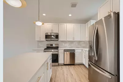 1995 11th Avenue E #Unit 2, Maplewood, MN 55119 - Photo 5