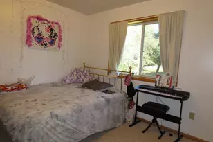 1001 Lincoln Cir, Braham, MN 55006 - Photo 23