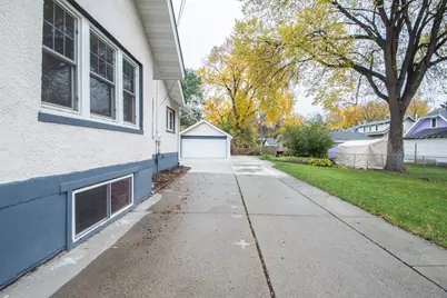 1112 University Drive S, Fargo,  58103 - Photo 3