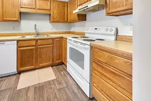 7624 157th St W, Apple Valley, MN 55124 - Photo 7