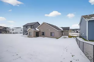 1845 Hadley Hills Dr NE, Rochester, MN 55906 - Photo 49