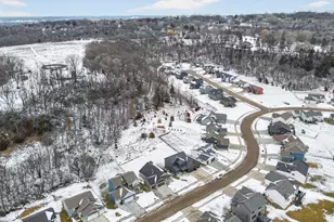 1845 Hadley Hills Dr NE, Rochester, MN 55906 - Photo 43