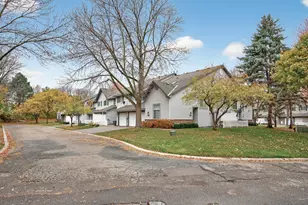 2597 Bedford Ct, Mendota Heights, MN 55120 - Photo 25