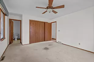 889 Aspen View Cir, Hudson, WI 54016 - Photo 15