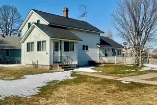 611 8th St E, Wabasha, MN 55981 - Photo 3