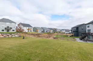 10060 Highpoint Dr, Victoria, MN 55318 - Photo 47