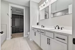 15664 Cobblestone Lake Pkwy, Apple Valley, MN 55124 - Photo 13