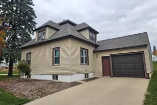 170 1st St SW, Spring Grove, MN 55974 - Photo 3