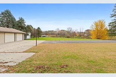 425 W Franklin Street, Morristown, MN 55052 - Photo 47