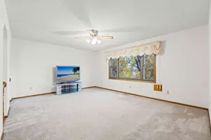 425 W Franklin St, Morristown, MN 55052 - Photo 25