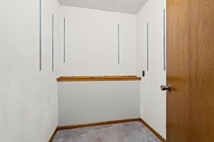425 W Franklin St, Morristown, MN 55052 - Photo 37