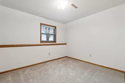 425 W Franklin Street, Morristown, MN 55052 - Photo 33