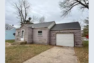 700 Drake Avenue, Windom, MN 56101 - Photo 1