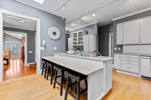 1724 Summit Ave, Minneapolis, MN 55403 - Photo 15