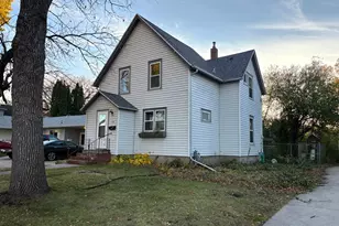 1215 6th St S, Moorhead, MN 56560 - Photo 3