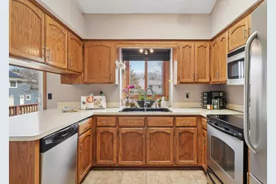 1831 Helena Road N, Oakdale, MN 55128 - Photo 11