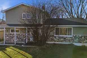 5391 South Ct, Mountain Iron, MN 55768 - Photo 3