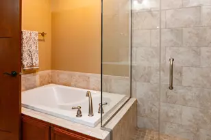 1957 Oak St, Mendota Heights, MN 55118 - Photo 27