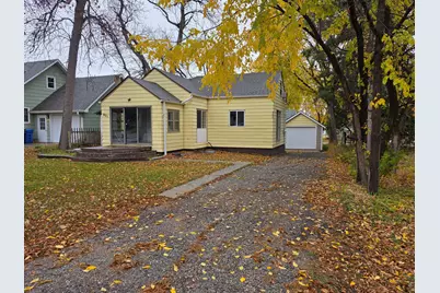 821 7th Street SW, Pipestone, MN 56164 - Photo 1