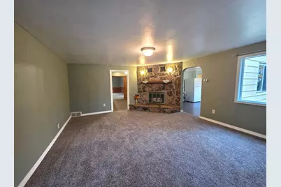 821 7th Street SW, Pipestone, MN 56164 - Photo 7