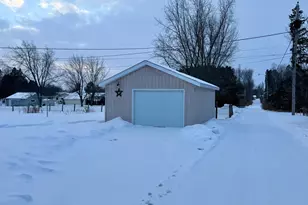 3725 Mayfair Ave, Hibbing, MN 55746 - Photo 5