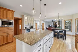 8190 Kelzer Pond Dr, Victoria, MN 55386 - Photo 13