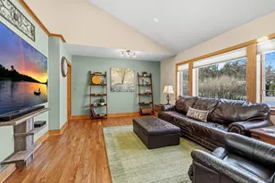 1432 Rose Pl, Roseville, MN 55113 - Photo 11