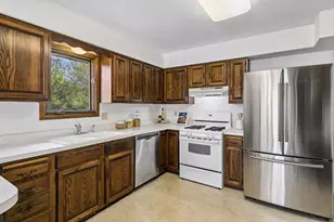 2402 Terrace Dr, Burnsville, MN 55337 - Photo 19