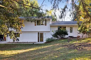 18065 Berry Ln, Deephaven, MN 55391 - Photo 1