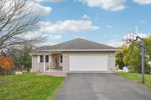 665 Flora Square, Prescott, WI 54021 - Photo 1