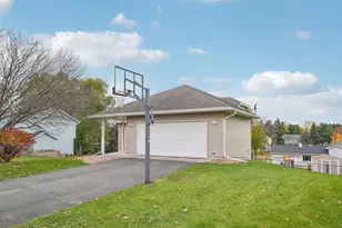 665 Flora Square, Prescott, WI 54021 - Photo 3